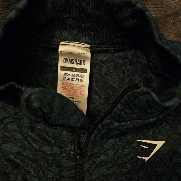 Gymshark Adapt Navy Jacket - Picture 2 of 5